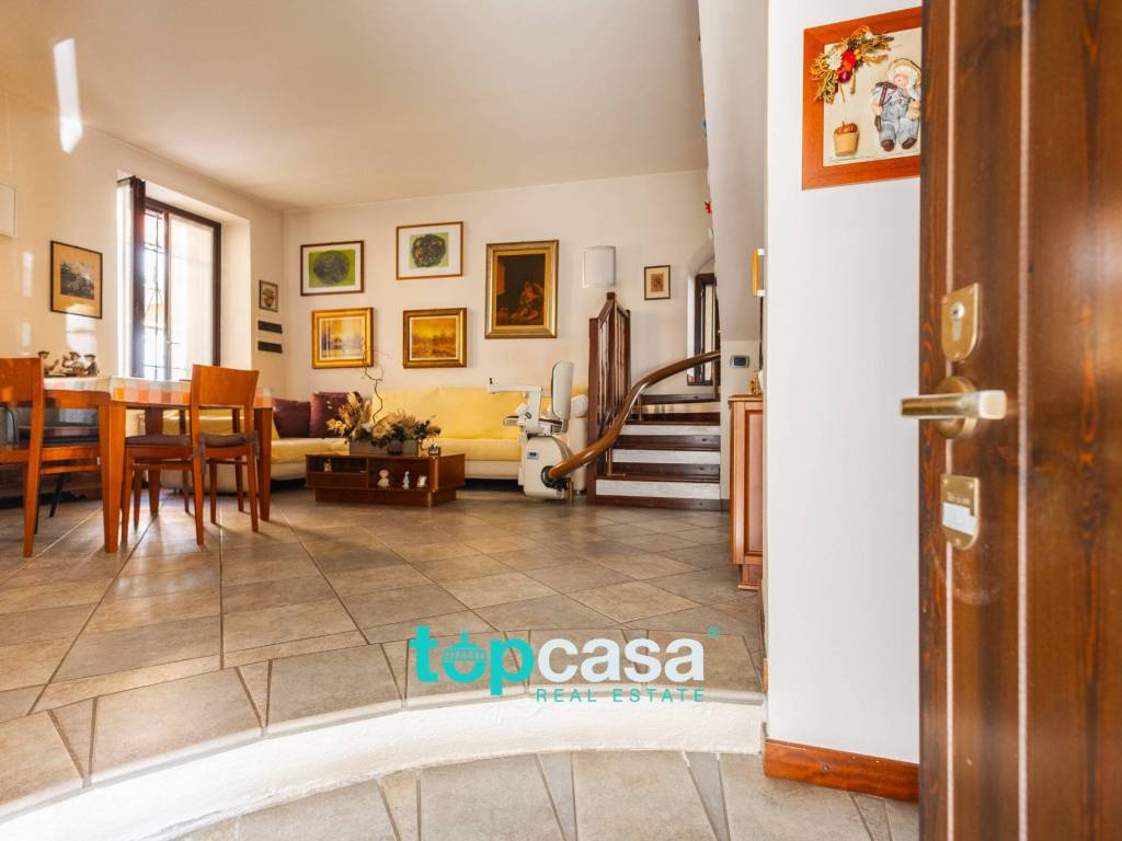 appartamento in vendita a Canegrate