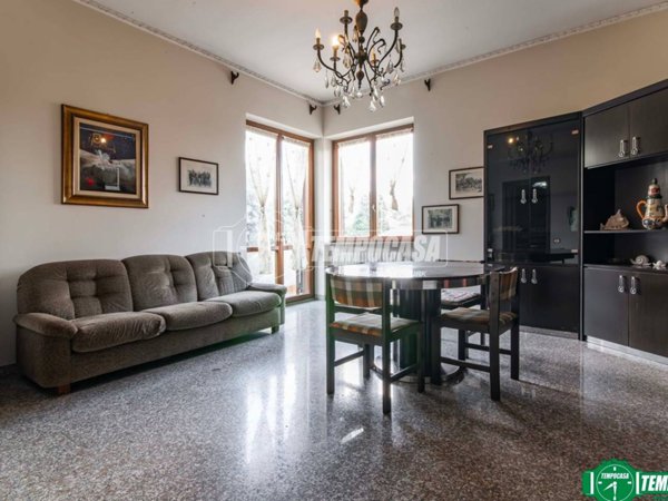 casa indipendente in vendita a Canegrate
