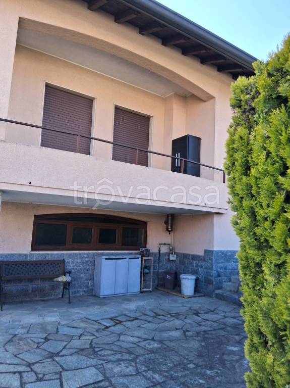 casa indipendente in vendita a Canegrate