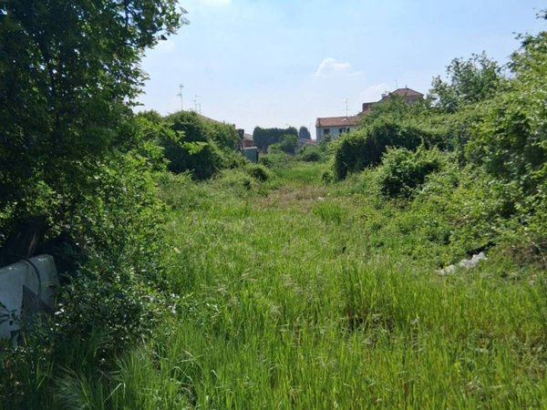 terreno edificabile in vendita a Canegrate