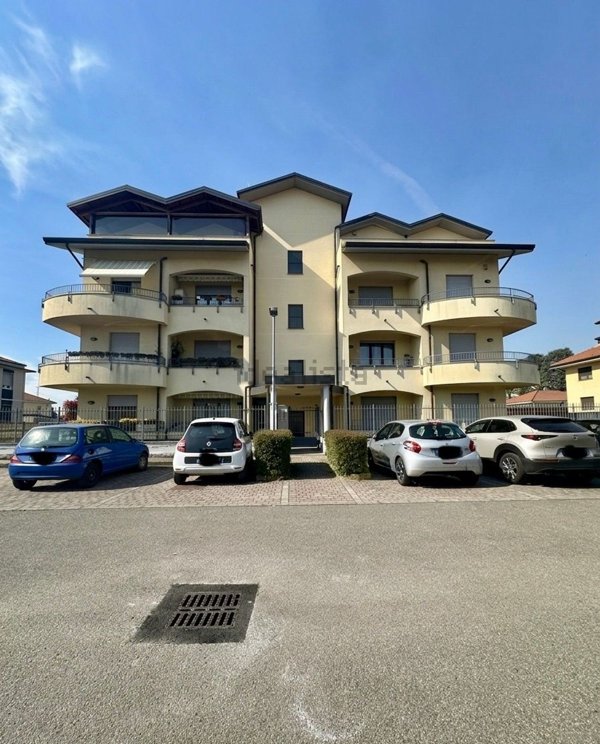 appartamento in vendita a Canegrate
