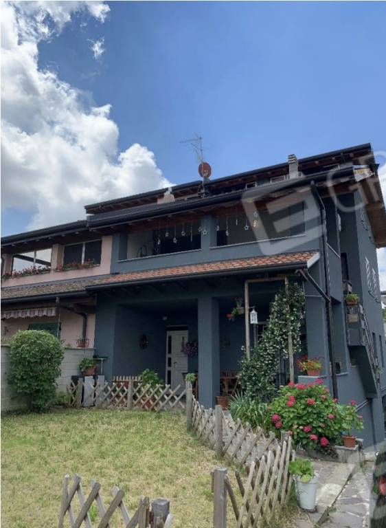 casa indipendente in vendita a Canegrate