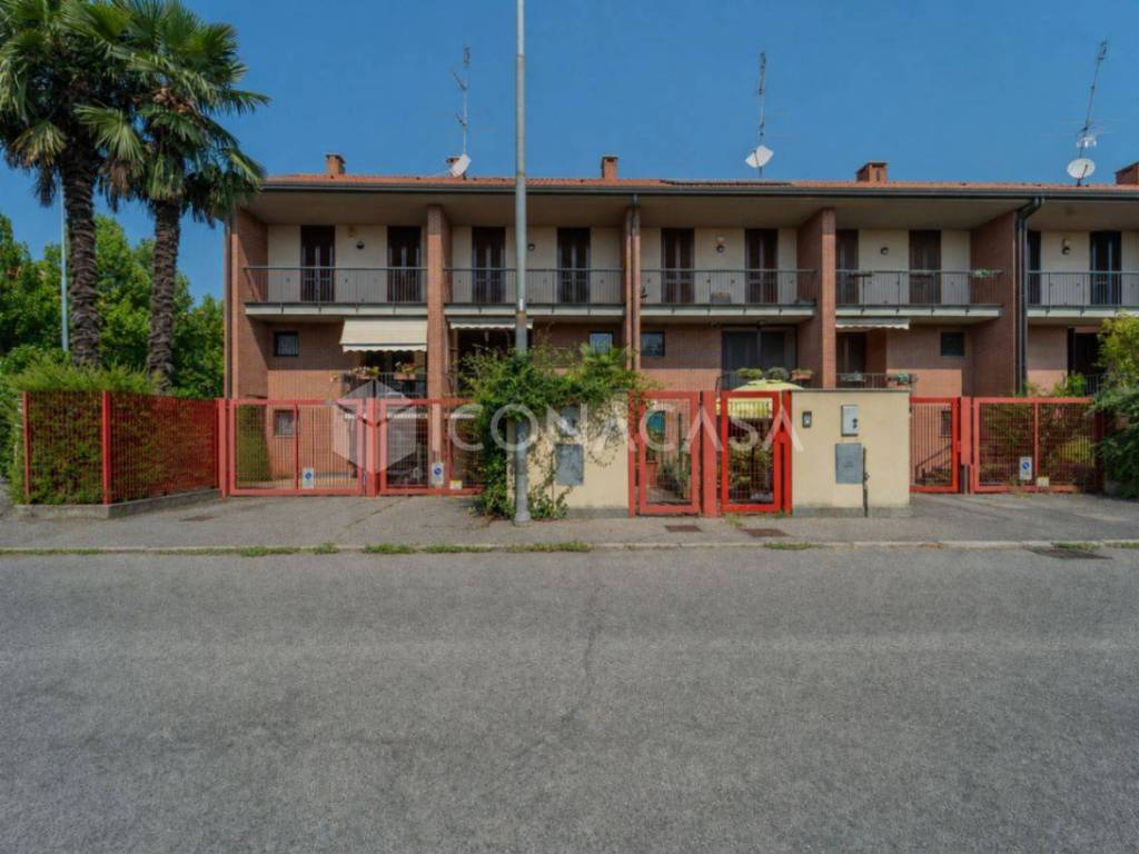 casa indipendente in vendita a Canegrate