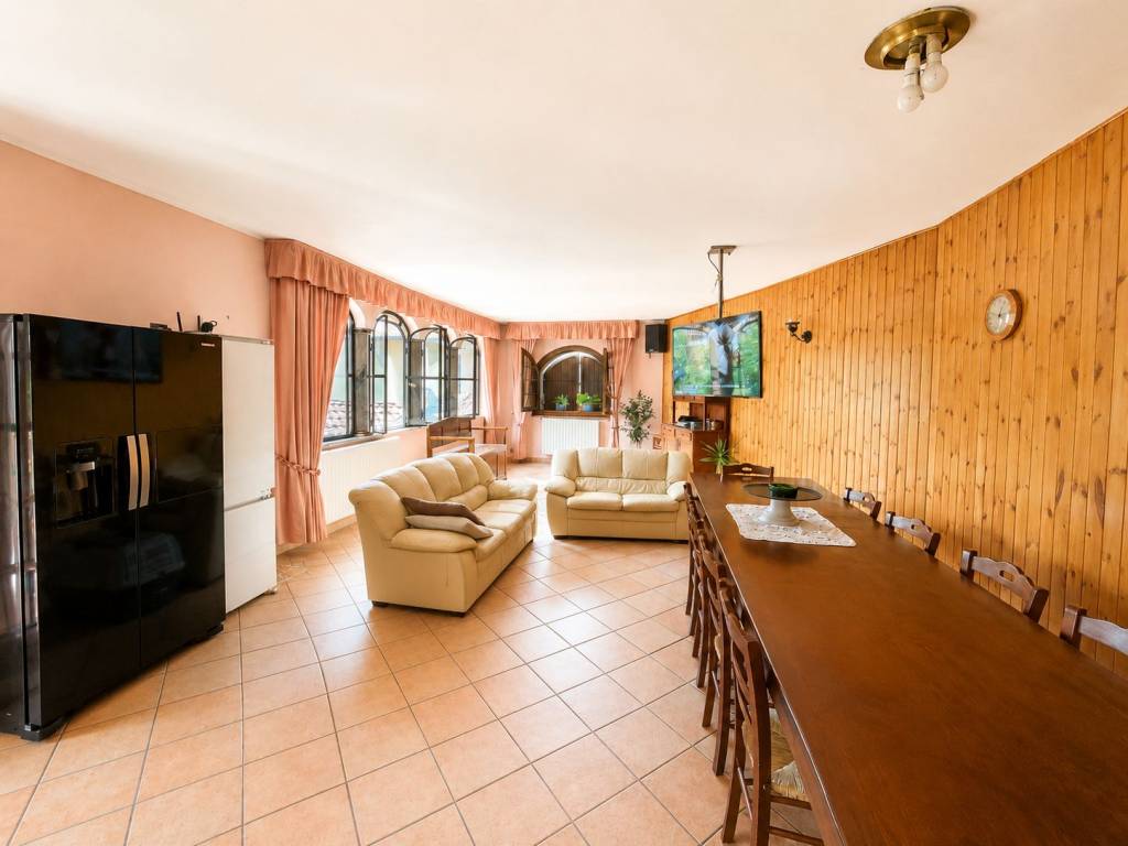 casa indipendente in vendita a Canegrate