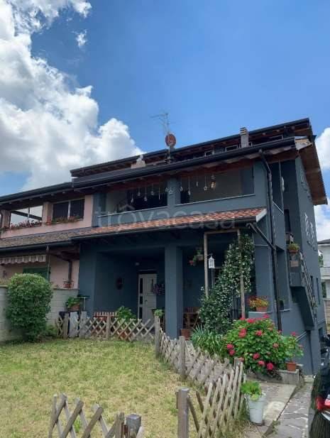 casa indipendente in vendita a Canegrate