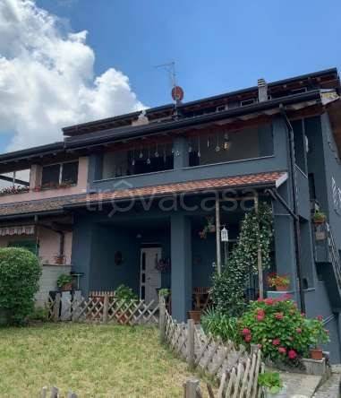 casa indipendente in vendita a Canegrate