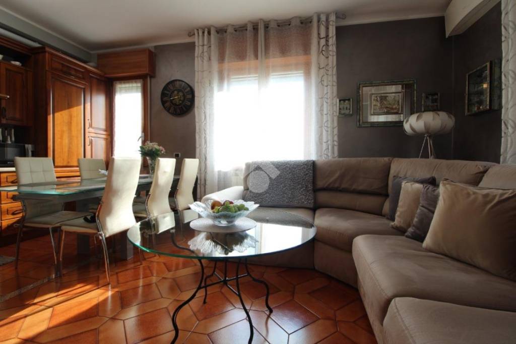 appartamento in vendita a Canegrate
