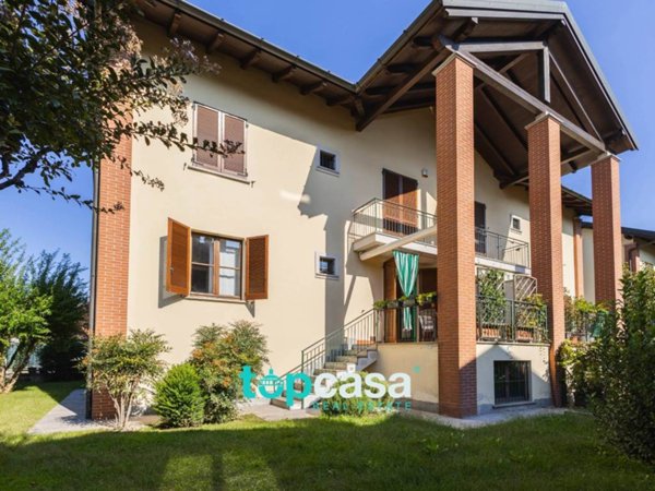 casa indipendente in vendita a Canegrate