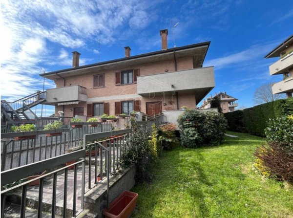 casa indipendente in vendita a Carpiano