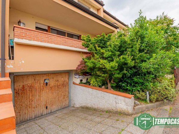 casa indipendente in vendita a Carpiano in zona Draghetto