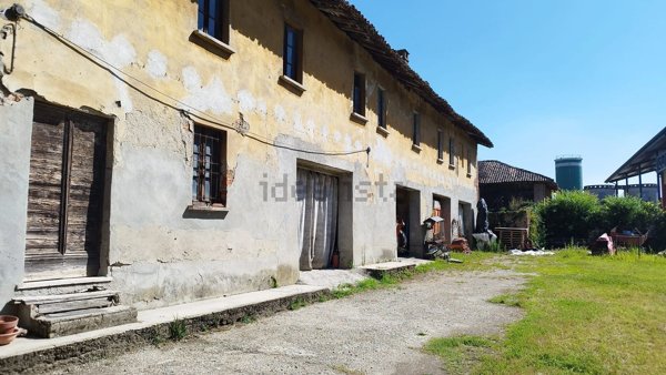 casa indipendente in vendita a Carpiano