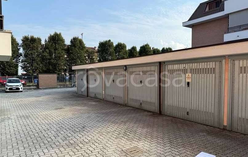 terreno edificabile in vendita a Carpiano