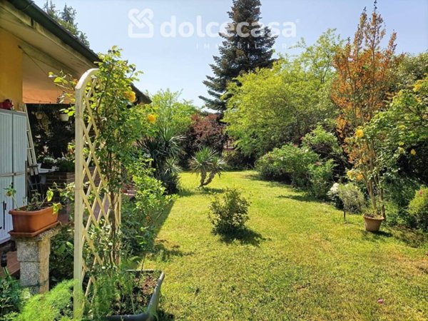 casa indipendente in vendita a Carpiano