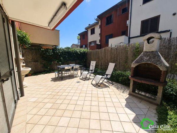 casa indipendente in vendita a Carpiano