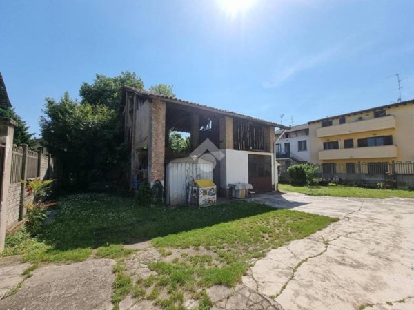 casa indipendente in vendita a Carugate
