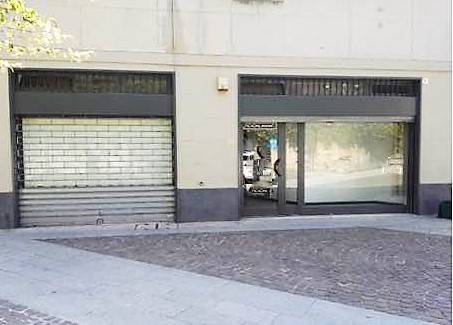 negozio in vendita a Carugate