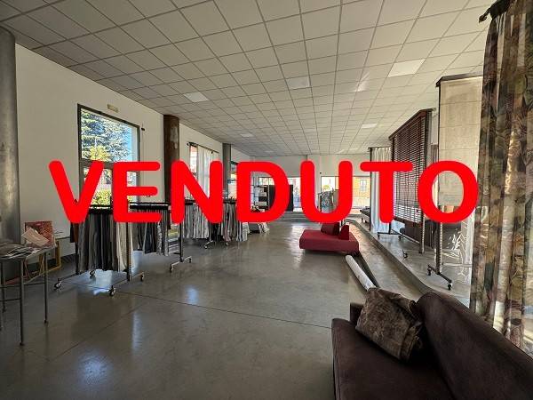 negozio in vendita a Carugate