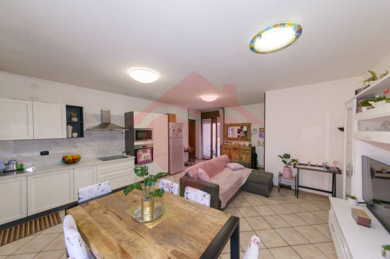 appartamento in vendita a Carugate