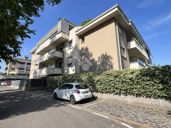 appartamento in vendita a Carugate