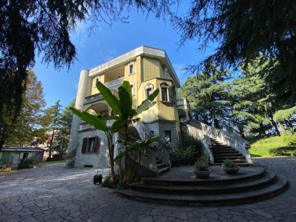 casa indipendente in vendita a Carugate
