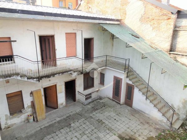 casa indipendente in vendita a Carugate