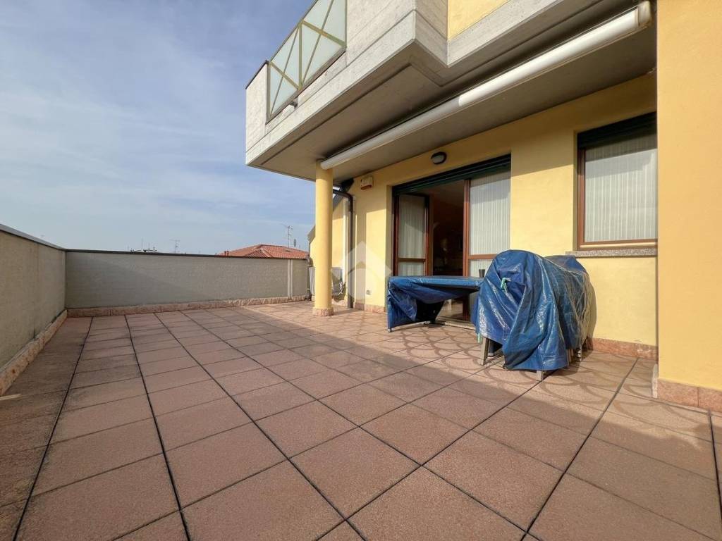 appartamento in vendita a Carugate