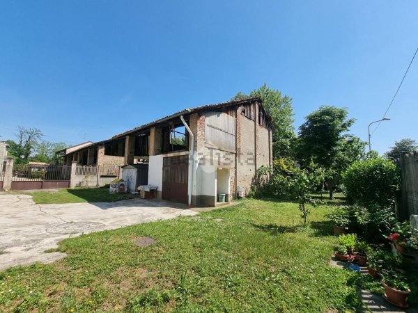 appartamento in vendita a Carugate