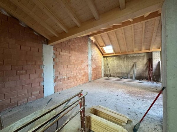 appartamento in vendita a Carugate