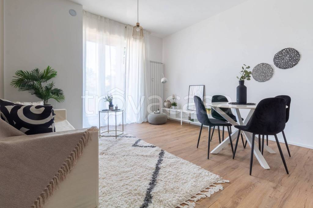 appartamento in vendita a Carugate