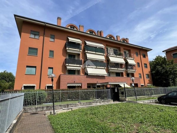 appartamento in vendita a Carugate