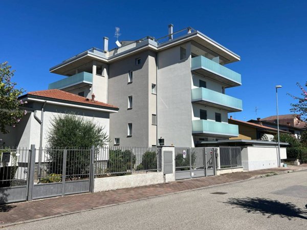 appartamento in vendita a Carugate