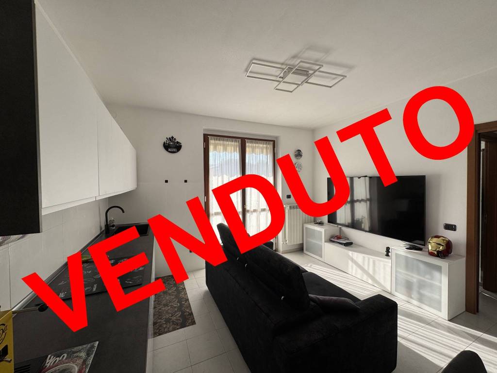 appartamento in vendita a Carugate