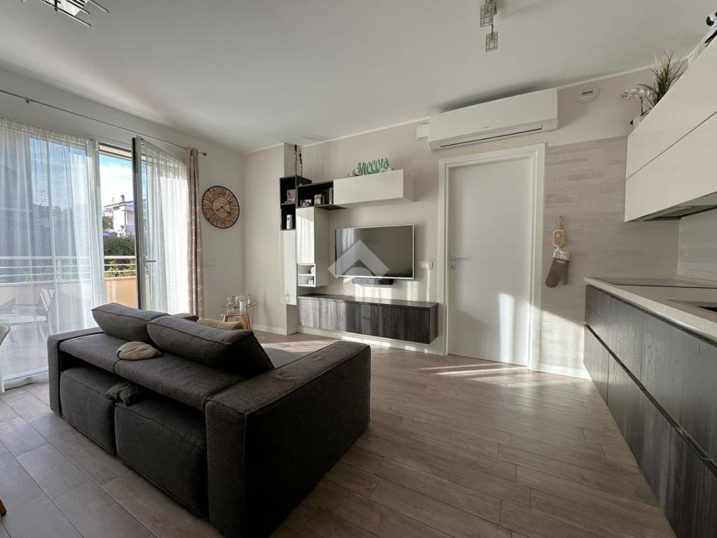 appartamento in vendita a Carugate