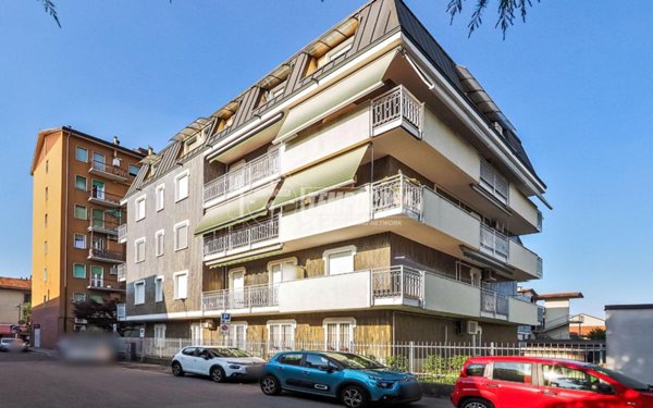 appartamento in vendita a Carugate