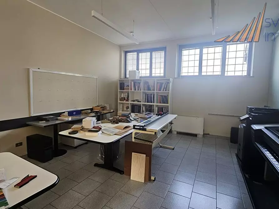 capannone in vendita a Carugate