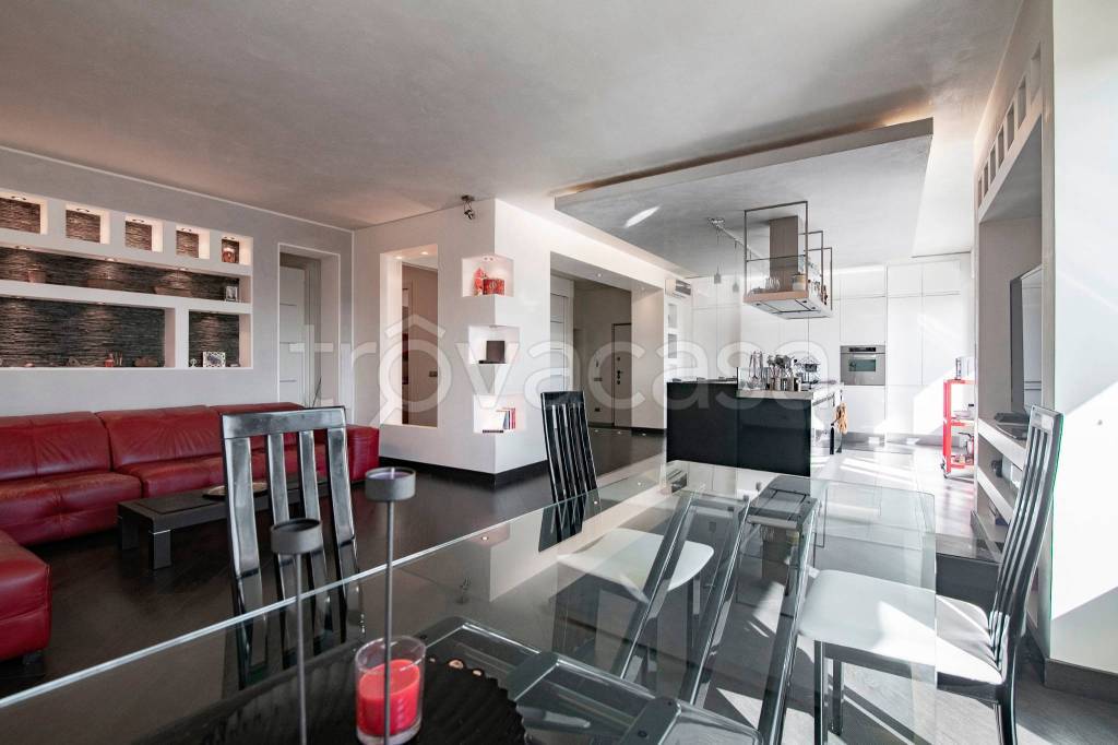 appartamento in vendita a Carugate