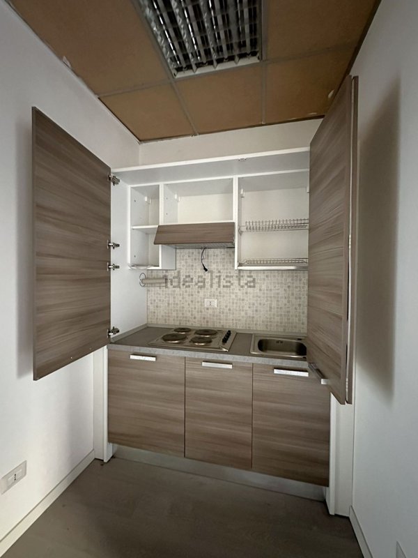 ufficio in vendita a Carugate