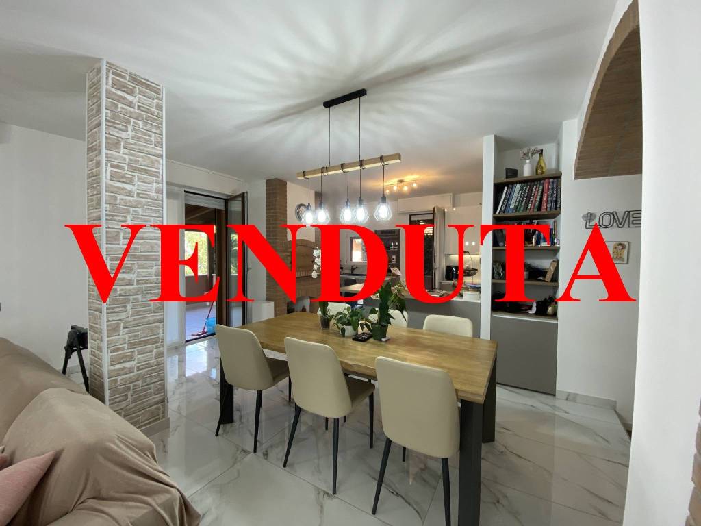 appartamento in vendita a Carugate