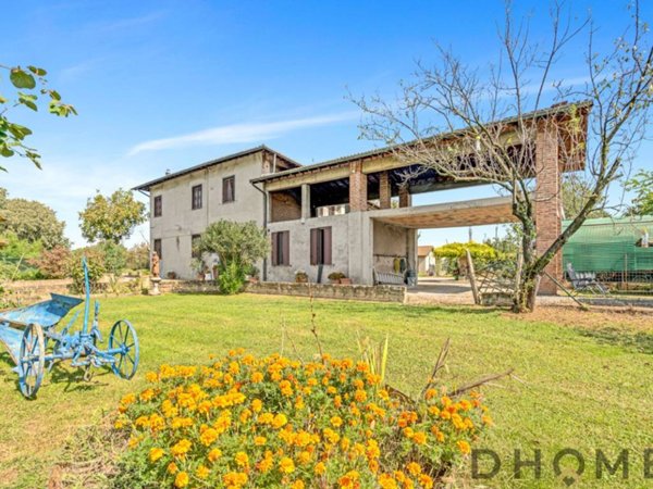 casale in vendita a Carugate