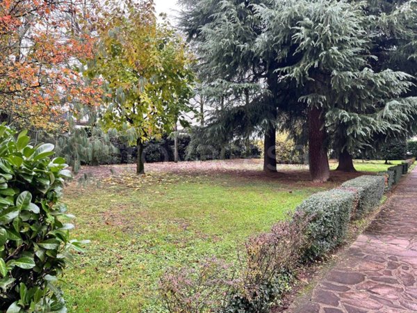 appartamento in vendita a Carugate