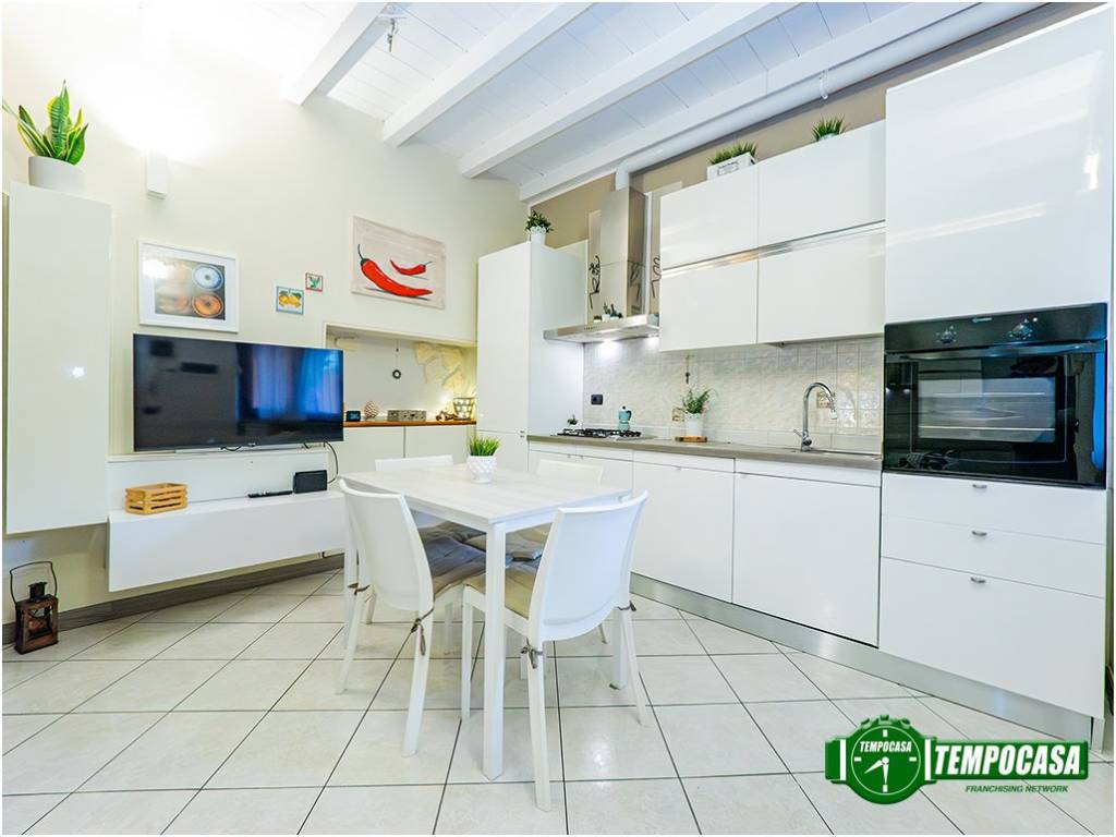 casa indipendente in vendita a Carugate