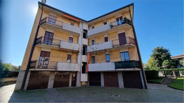 appartamento in vendita a Carugate