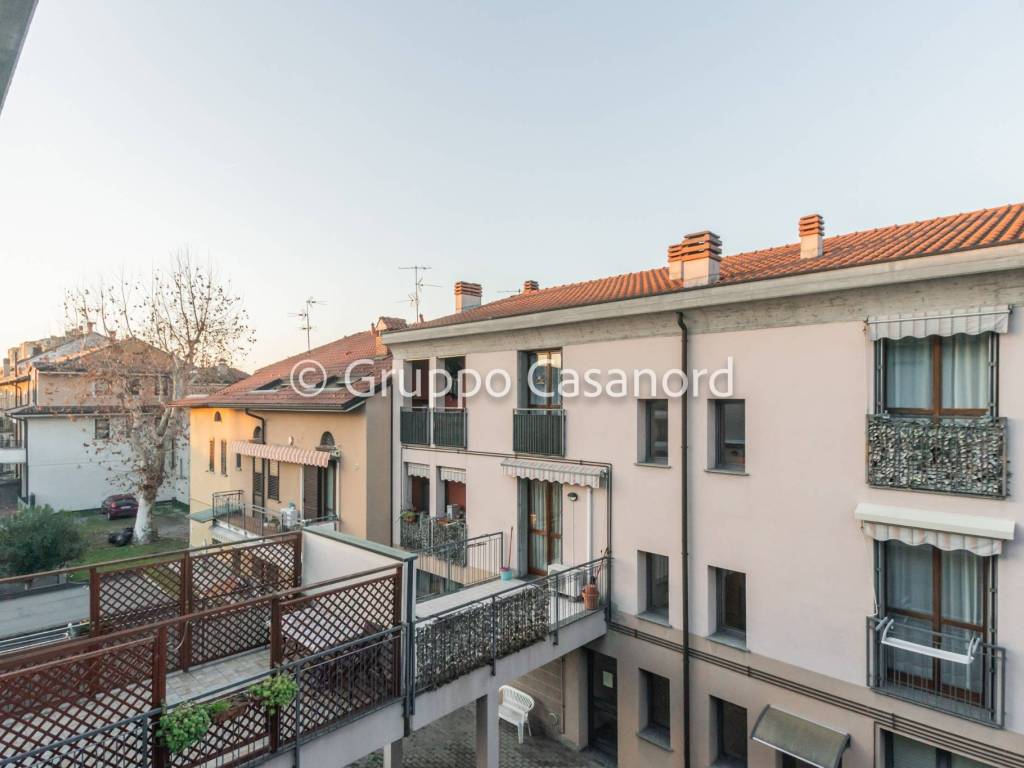 appartamento in vendita a Carugate