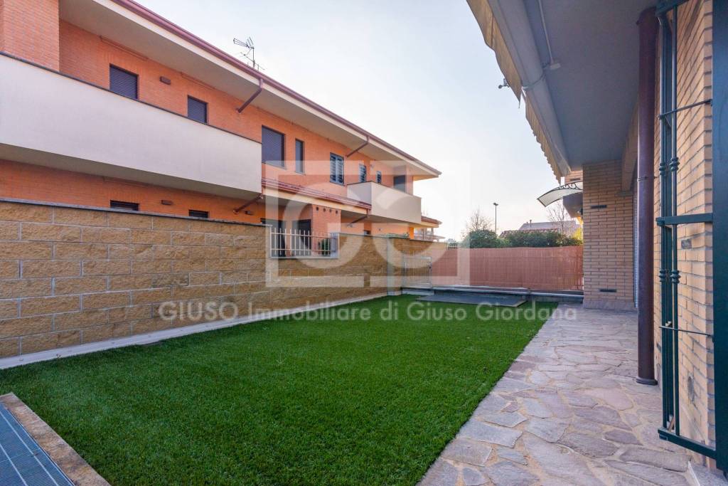 appartamento in vendita a Carugate