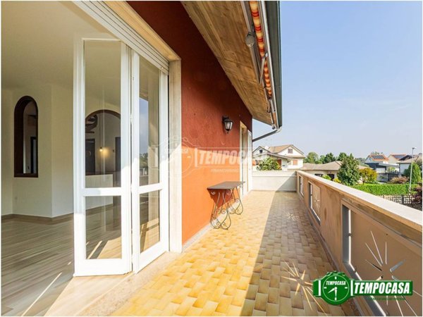 appartamento in vendita a Carugate