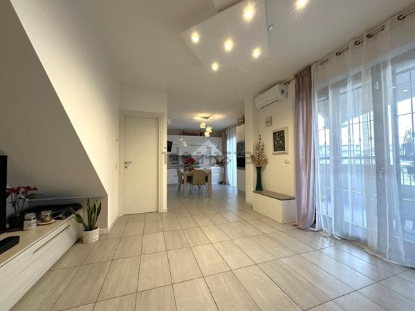 appartamento in vendita a Carugate