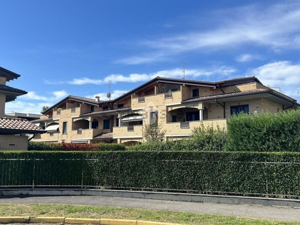 appartamento in vendita a Carugate