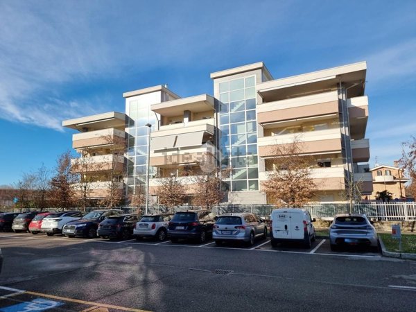 appartamento in vendita a Carugate