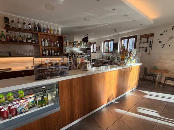 negozio in vendita a Carugate