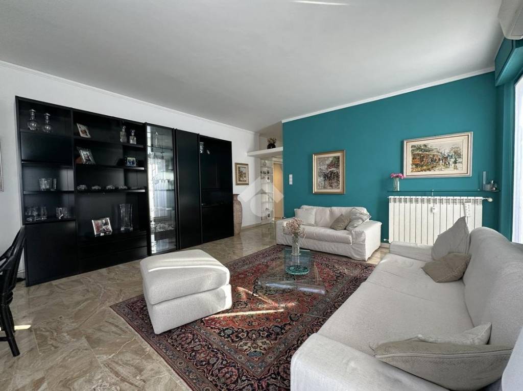 appartamento in vendita a Carugate